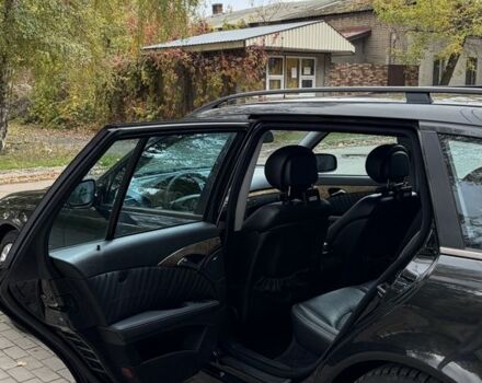 Черный Мерседес Е-Класс, объемом двигателя 3 л и пробегом 300 тыс. км за 4900 $, фото 18 на Automoto.ua