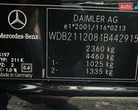 Черный Мерседес Е-Класс, объемом двигателя 2.2 л и пробегом 258 тыс. км за 11500 $, фото 41 на Automoto.ua