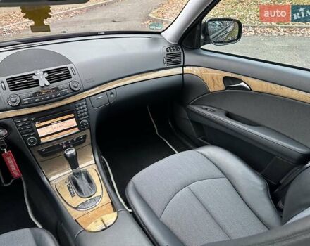 Черный Мерседес Е-Класс, объемом двигателя 2.15 л и пробегом 258 тыс. км за 11999 $, фото 61 на Automoto.ua