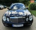 Черный Мерседес Е-Класс, объемом двигателя 2.15 л и пробегом 260 тыс. км за 10000 $, фото 1 на Automoto.ua