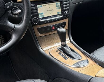 Черный Мерседес Е-Класс, объемом двигателя 3 л и пробегом 300 тыс. км за 4900 $, фото 15 на Automoto.ua