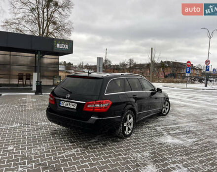 Черный Мерседес Е-Класс, объемом двигателя 2.14 л и пробегом 450 тыс. км за 10300 $, фото 8 на Automoto.ua