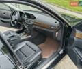 Черный Мерседес Е-Класс, объемом двигателя 2.14 л и пробегом 205 тыс. км за 13700 $, фото 11 на Automoto.ua