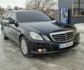 Черный Мерседес Е-Класс, объемом двигателя 3 л и пробегом 340 тыс. км за 11700 $, фото 1 на Automoto.ua