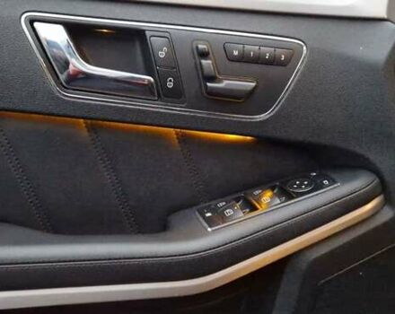 Черный Мерседес Е-Класс, объемом двигателя 3 л и пробегом 294 тыс. км за 15150 $, фото 1 на Automoto.ua