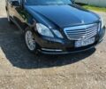 Чорний Мерседес Е-Клас, об'ємом двигуна 2.1 л та пробігом 359 тис. км за 9000 $, фото 1 на Automoto.ua