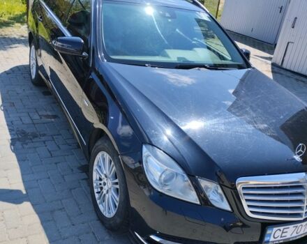 Черный Мерседес Е-Класс, объемом двигателя 2.1 л и пробегом 359 тыс. км за 9000 $, фото 12 на Automoto.ua