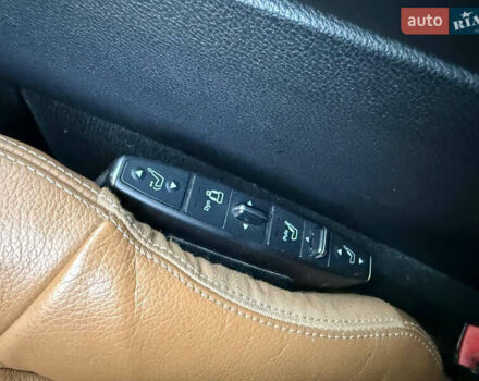 Мерседес Е-Клас 2010 у Коломые на Automoto.ua Чорний Мерседес Е-Клас, об'ємом двигуна 2.14 л та пробігом 374 тис. км за 10999 $, фото 41 на Automoto.ua