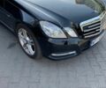 Черный Мерседес Е-Класс, объемом двигателя 2.2 л и пробегом 250 тыс. км за 6000 $, фото 5 на Automoto.ua