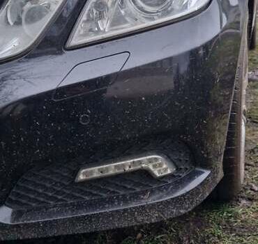 Черный Мерседес Е-Класс, объемом двигателя 3 л и пробегом 294 тыс. км за 15150 $, фото 12 на Automoto.ua