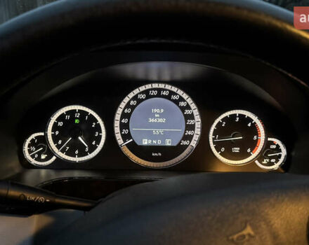 Чорний Мерседес Е-Клас, об'ємом двигуна 2.14 л та пробігом 367 тис. км за 10300 $, фото 13 на Automoto.ua