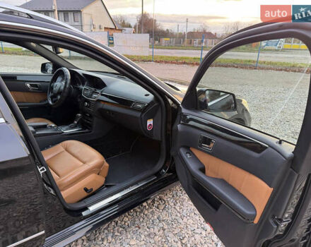 Мерседес Е-Клас 2010 у Коломые на Automoto.ua Чорний Мерседес Е-Клас, об'ємом двигуна 2.14 л та пробігом 374 тис. км за 10999 $, фото 19 на Automoto.ua