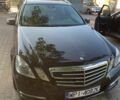 Чорний Мерседес Е-Клас, об'ємом двигуна 2.2 л та пробігом 250 тис. км за 5800 $, фото 3 на Automoto.ua