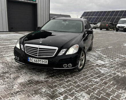 Черный Мерседес Е-Класс, объемом двигателя 2.14 л и пробегом 450 тыс. км за 10300 $, фото 1 на Automoto.ua