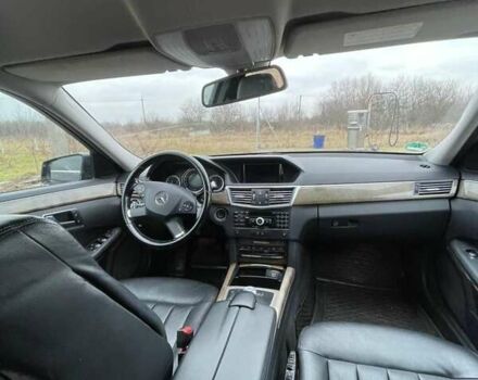 Чорний Мерседес Е-Клас, об'ємом двигуна 2.9 л та пробігом 342 тис. км за 10900 $, фото 7 на Automoto.ua