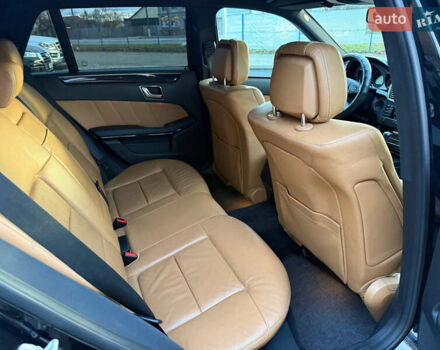 Мерседес Е-Клас 2010 у Коломые на Automoto.ua Чорний Мерседес Е-Клас, об'ємом двигуна 2.14 л та пробігом 374 тис. км за 10999 $, фото 28 на Automoto.ua