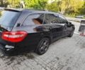 Мерседес Е-Клас 2010 у Яворове на Automoto.ua Чорний Мерседес Е-Клас, об'ємом двигуна 2.1 л та пробігом 290 тис. км за 11500 $, фото 1 на Automoto.ua