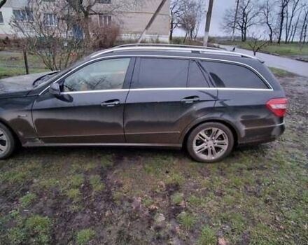 Черный Мерседес Е-Класс, объемом двигателя 3 л и пробегом 294 тыс. км за 15150 $, фото 20 на Automoto.ua