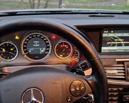 Черный Мерседес Е-Класс, объемом двигателя 3 л и пробегом 294 тыс. км за 15150 $, фото 23 на Automoto.ua