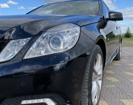 Чорний Мерседес Е-Клас, об'ємом двигуна 3 л та пробігом 290 тис. км за 15000 $, фото 9 на Automoto.ua