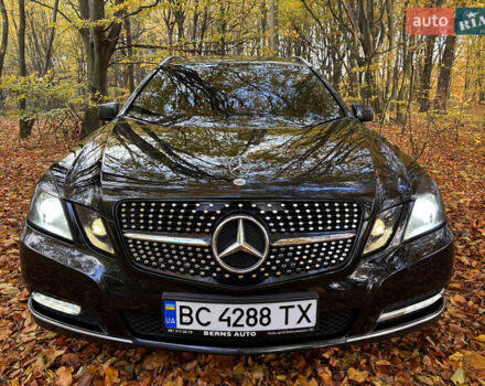 Мерседес Е-Клас 2011 у Золочів на Automoto.ua Чорний Мерседес Е-Клас, об'ємом двигуна 2.14 л та пробігом 370 тис. км за 12999 $, фото 1 на Automoto.ua