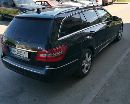 Черный Мерседес Е-Класс, объемом двигателя 2.14 л и пробегом 385 тыс. км за 11000 $, фото 2 на Automoto.ua