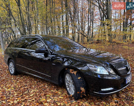 Мерседес Е-Клас 2011 у Золочів на Automoto.ua Чорний Мерседес Е-Клас, об'ємом двигуна 2.14 л та пробігом 370 тис. км за 12999 $, фото 2 на Automoto.ua