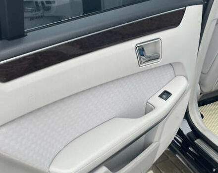 Чорний Мерседес Е-Клас, об'ємом двигуна 2.2 л та пробігом 288 тис. км за 10900 $, фото 10 на Automoto.ua