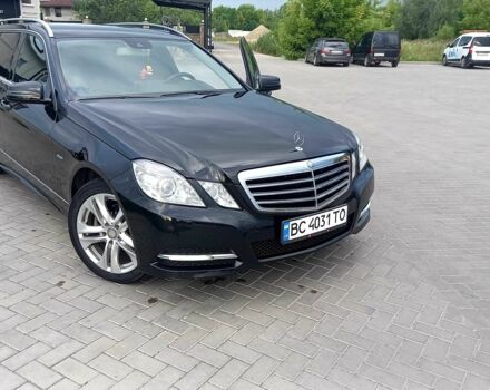 Черный Мерседес Е-Класс, объемом двигателя 2.1 л и пробегом 267 тыс. км за 12200 $, фото 1 на Automoto.ua