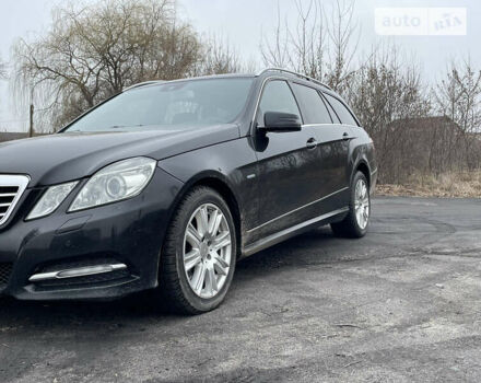 Чорний Мерседес Е-Клас, об'ємом двигуна 1.8 л та пробігом 274 тис. км за 12500 $, фото 4 на Automoto.ua
