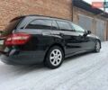 Черный Мерседес Е-Класс, объемом двигателя 2.14 л и пробегом 250 тыс. км за 10700 $, фото 12 на Automoto.ua