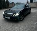Чорний Мерседес Е-Клас, об'ємом двигуна 2.2 л та пробігом 272 тис. км за 11300 $, фото 1 на Automoto.ua