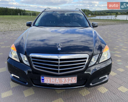 Чорний Мерседес Е-Клас, об'ємом двигуна 3 л та пробігом 290 тис. км за 15000 $, фото 39 на Automoto.ua