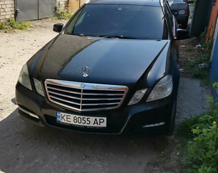 Черный Мерседес Е-Класс, объемом двигателя 2.14 л и пробегом 385 тыс. км за 11000 $, фото 6 на Automoto.ua