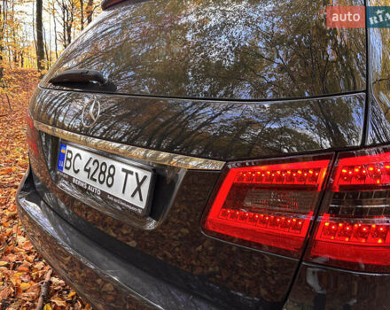 Мерседес Е-Клас 2011 у Золочів на Automoto.ua Чорний Мерседес Е-Клас, об'ємом двигуна 2.14 л та пробігом 370 тис. км за 12999 $, фото 14 на Automoto.ua