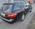 Черный Мерседес Е-Класс, объемом двигателя 2.14 л и пробегом 304 тыс. км за 9200 $, фото 4 на Automoto.ua