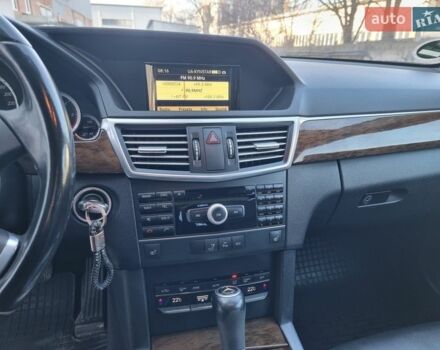 Чорний Мерседес Е-Клас, об'ємом двигуна 2.14 л та пробігом 304 тис. км за 10200 $, фото 10 на Automoto.ua