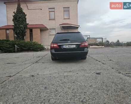 Черный Мерседес Е-Класс, объемом двигателя 2.14 л и пробегом 365 тыс. км за 10200 $, фото 2 на Automoto.ua