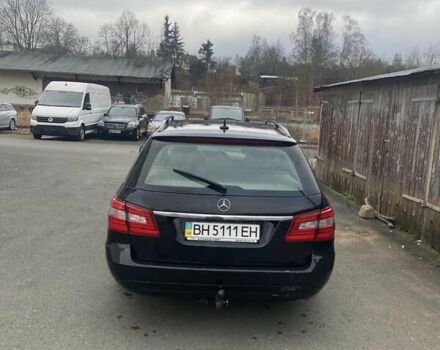 Черный Мерседес Е-Класс, объемом двигателя 2.14 л и пробегом 430 тыс. км за 11500 $, фото 2 на Automoto.ua
