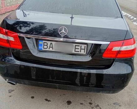 Черный Мерседес Е-Класс, объемом двигателя 1.8 л и пробегом 250 тыс. км за 8700 $, фото 2 на Automoto.ua