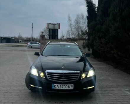 Чорний Мерседес Е-Клас, об'ємом двигуна 2.2 л та пробігом 272 тис. км за 11300 $, фото 1 на Automoto.ua
