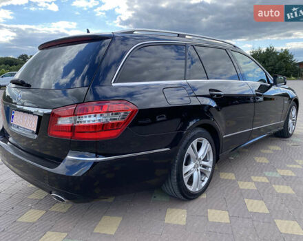 Чорний Мерседес Е-Клас, об'ємом двигуна 3 л та пробігом 290 тис. км за 15000 $, фото 22 на Automoto.ua