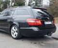 Черный Мерседес Е-Класс, объемом двигателя 2.2 л и пробегом 340 тыс. км за 13400 $, фото 5 на Automoto.ua