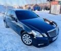 Черный Мерседес Е-Класс, объемом двигателя 2.2 л и пробегом 315 тыс. км за 10950 $, фото 6 на Automoto.ua