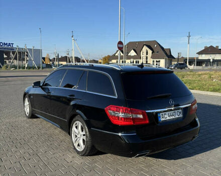 Черный Мерседес Е-Класс, объемом двигателя 2.14 л и пробегом 293 тыс. км за 14900 $, фото 4 на Automoto.ua