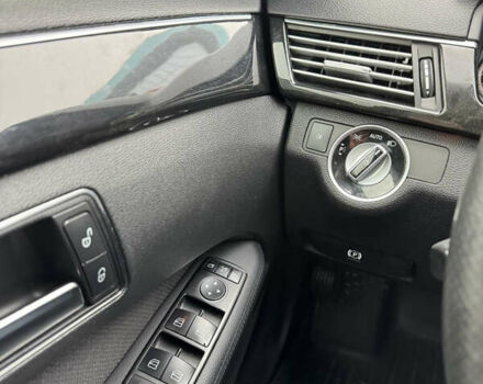 Чорний Мерседес Е-Клас, об'ємом двигуна 2.14 л та пробігом 320 тис. км за 13500 $, фото 25 на Automoto.ua