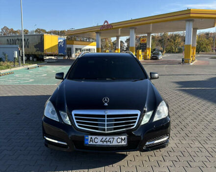 Черный Мерседес Е-Класс, объемом двигателя 2.14 л и пробегом 293 тыс. км за 14900 $, фото 7 на Automoto.ua