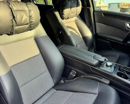 Чорний Мерседес Е-Клас, об'ємом двигуна 2.2 л та пробігом 308 тис. км за 13500 $, фото 7 на Automoto.ua