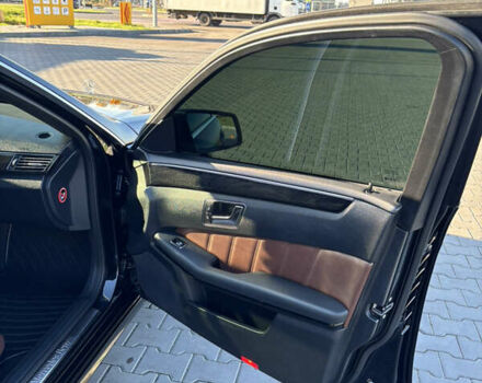 Черный Мерседес Е-Класс, объемом двигателя 2.14 л и пробегом 293 тыс. км за 14900 $, фото 15 на Automoto.ua