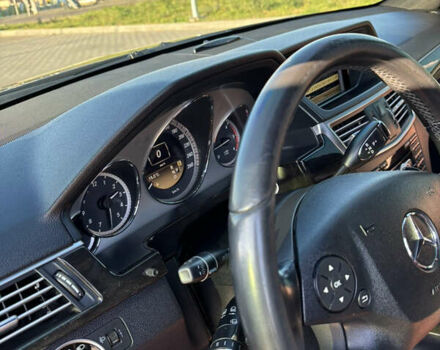 Черный Мерседес Е-Класс, объемом двигателя 2.14 л и пробегом 293 тыс. км за 14900 $, фото 23 на Automoto.ua